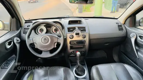 MEGANE 1.6 Dynamique Grand Tour 16V