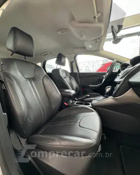 FOCUS 2.0 Titanium Hatch 16V