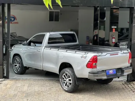 HILUX CSLSTM4FD