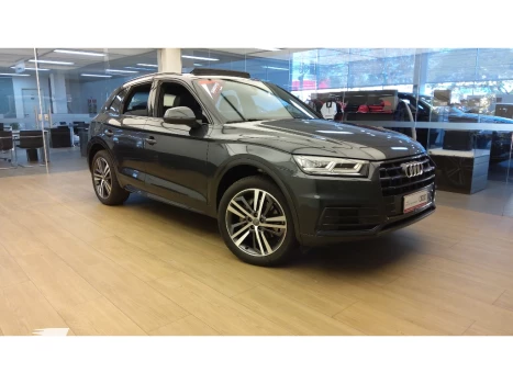 Audi Q5 2.0 TFSI GASOLINA AMBITION S TRONIC 4 portas