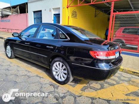 AZERA 3.3 MPFI GLS Sedan V6 24V