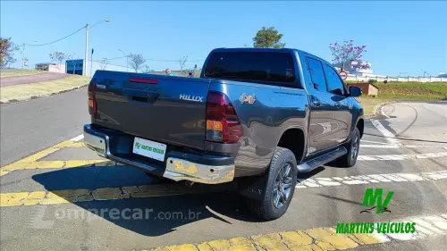 HILUX 2.8 D-4D TURBO DIESEL CD SR 4X4 AUTOMÁTICO
