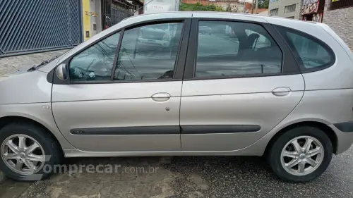 Renault SCÉNIC 1.6 Expression 16V 4 portas