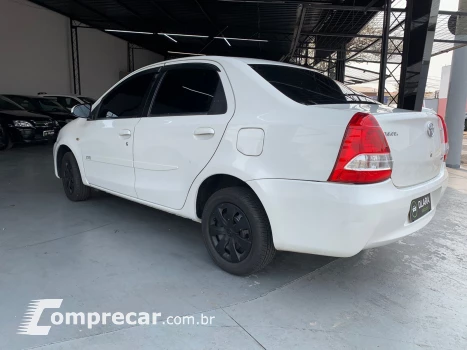 ETIOS 1.5 XS Sedan 16V