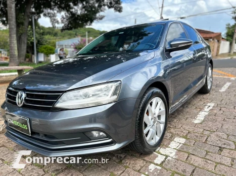 Volkswagen JETTA Comfortline 1.4 TSI 16V 4p Aut. 4 portas