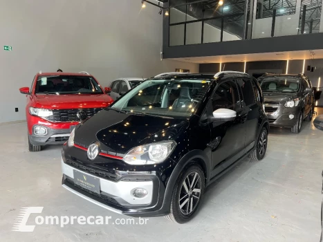 Volkswagen UP 1.0 CROSS TSI TOTAL 12V 5P FLEX 4 portas