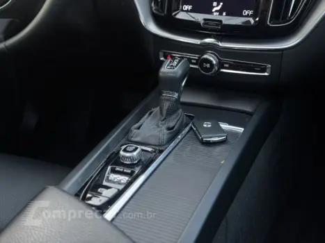 XC 60 T-5 MOMENTUM 2.0 254cv AWD 5p