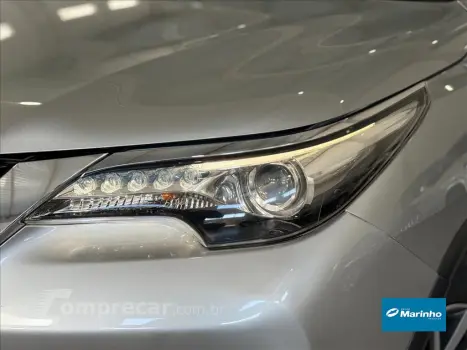 HILUX SW4 2.8 SRX 4X4 7 LUGARES 16V TURBO INTERCO