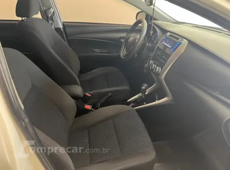 YARIS 1.5 16V Sedan XL