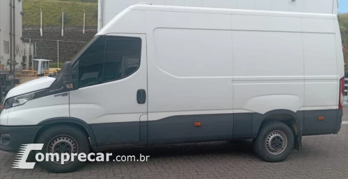 IVECO Daily furgão  30-130 12m³ cúbicos 2 portas