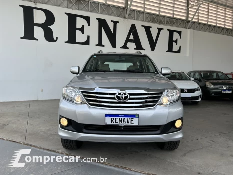 Toyota HILUX SW4 2.7 SR 4X2 16V 4 portas