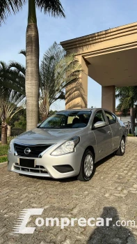 NISSAN VERSA 1.0 12V 4 portas