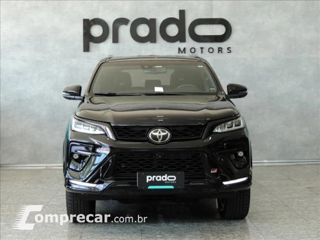 HILUX SW4 2.8 D-4d Turbo Gr-s 7L 4X4