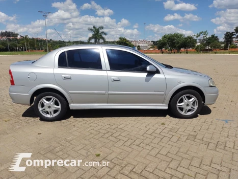 ASTRA 2.0 MPFI Expression Sedan 8V