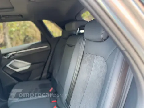 Q3 1.4 TFSI Black S Tronic