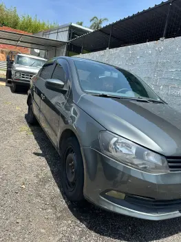 Volkswagen VOYAGE 1.6 MI Comfortline 8V 4 portas