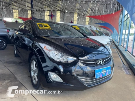 Hyundai ELANTRA 4 portas