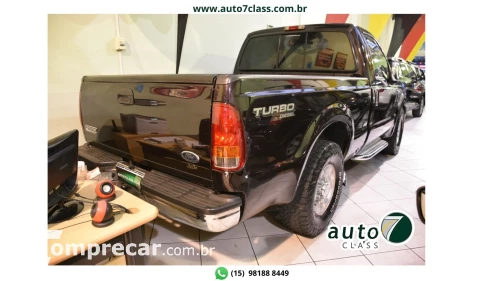 F-250 - 4.2 XLT 4X2 CS TURBO 2P MANUAL