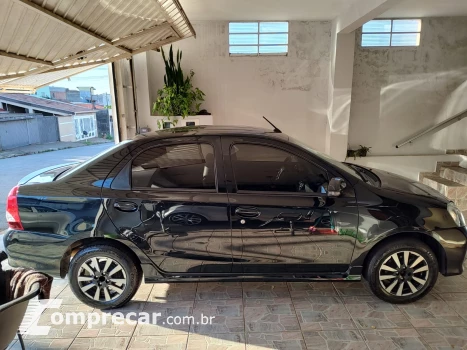 Etios sedan Platinum 1.5 automático