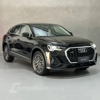Q3 Performance 2.0 TFSI Tiptr. Quattro