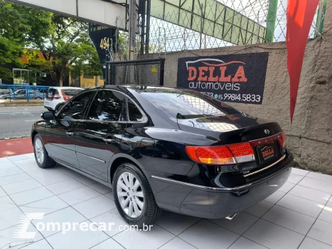 AZERA 3.3 MPFI GLS Sedan V6 24V