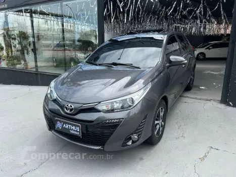 Toyota YARIS XLS Connect 1.5 Flex 16V 5p Aut. 4 portas