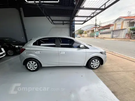 ONIX HATCH LT 1.0 8V FlexPower 5p Mec.