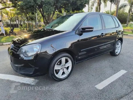 Volkswagen POLO 1.6 MI 8V 4 portas