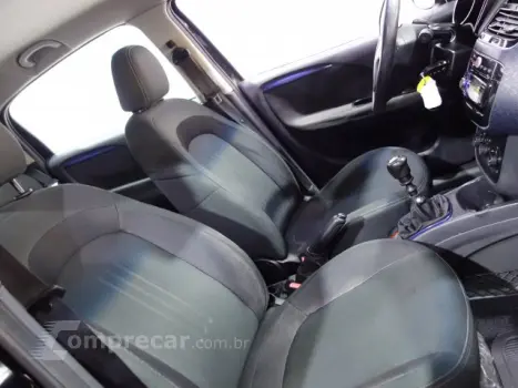 PUNTO - 1.4 ATTRACTIVE 8V 4P MANUAL