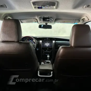 Hilux SW4 SRX 4x4 2.8 TDI 16V Dies. Aut.