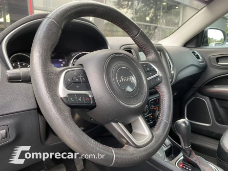 COMPASS 2.0 16V Trailhawk 4X4