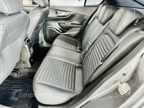 FASTBACK AUDACE TURBO 200 FLEX AT 4P