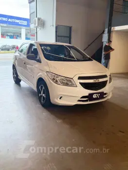 CHEVROLET ONIX HATCH Joy 1.0 8V Flex 5p Mec. 4 portas