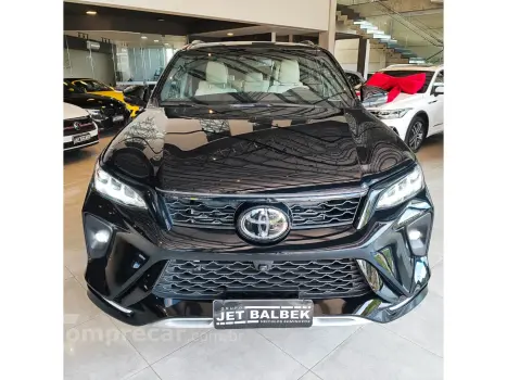 HILUX SW4 2.8 D-4D TURBO DIESEL DIAMOND 7L 4X4 AUTOMÁTICO