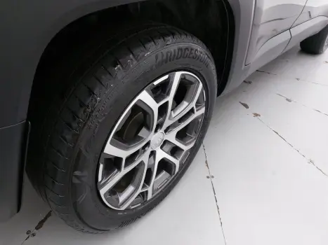 RENEGADE 1.3 T270 TURBO FLEX LONGITUDE AT6