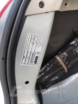 CELTA 1.0 MPFI Life 8V