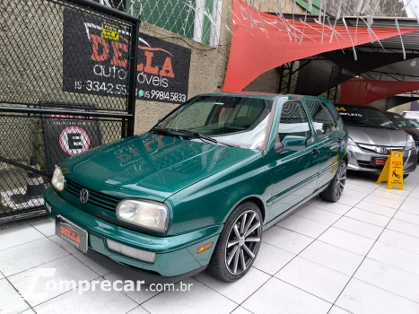 Volkswagen GOLF 2.0 MI GLX 8V 4 portas