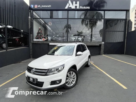 Volkswagen TIGUAN 2.0 TSI 16V 200cv Tiptronic 5p 4 portas