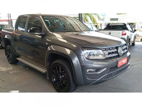 AMAROK - 3.0 V6 TDI HIGHLINE CD 4MOTION AUTOMÁTICO