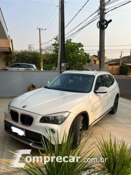 BMW X1 2.0 16V Turbo Sdrive20i 4 portas