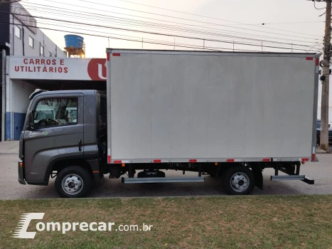 Volkswagen Delivery Express+ 2.8 Prime + Baú 2 portas