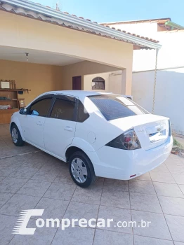 FIESTA 1.6 Rocam SE Sedan 8V