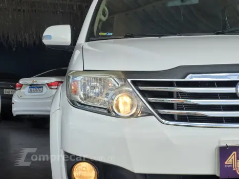 Hilux SW4 SR 4x2 2.7/ 2.7 Flex 16V Aut.