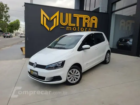 Volkswagen Fox Trendline 1.6 Flex 8V 5p 4 portas