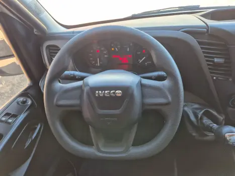 Daily 35-150 CABINE SIMPLES DIESEL