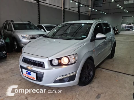 CHEVROLET SONIC HATCH - 1.6 LT 16V 4P MANUAL 4 portas