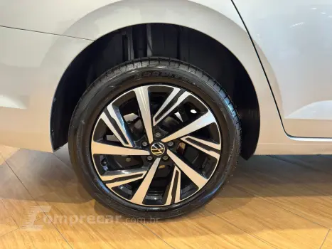 Virtus 1.0 4P 200 TSI FLEX HIGHLINE AUTOMÁTICO