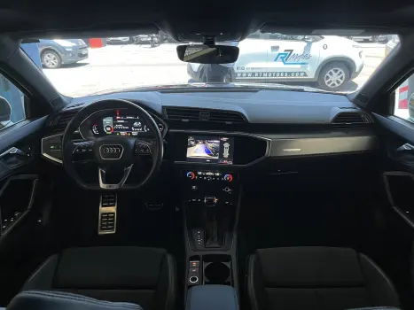 Q3 2.0 40 TFSI GASOLINA PERFORMANCE BLACK QUATTRO TIPTRONIC