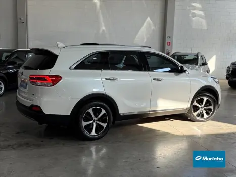 SORENTO 3.3 V6 GASOLINA EX 7L AUTOMATICO