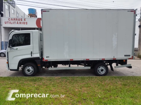 Volkswagen Delivery Express+ 3.0 Prime + Baú (cnh B) 2 portas